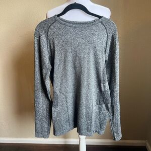 FERA ski snow grey and black long sleeve thick athletic shirt | small/medium